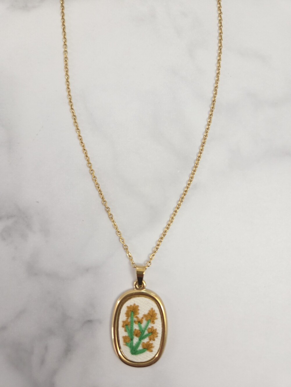 Handmade Embroidered Fabric Flower Gold Oval Pendant Necklace - Picture 5 of 14
